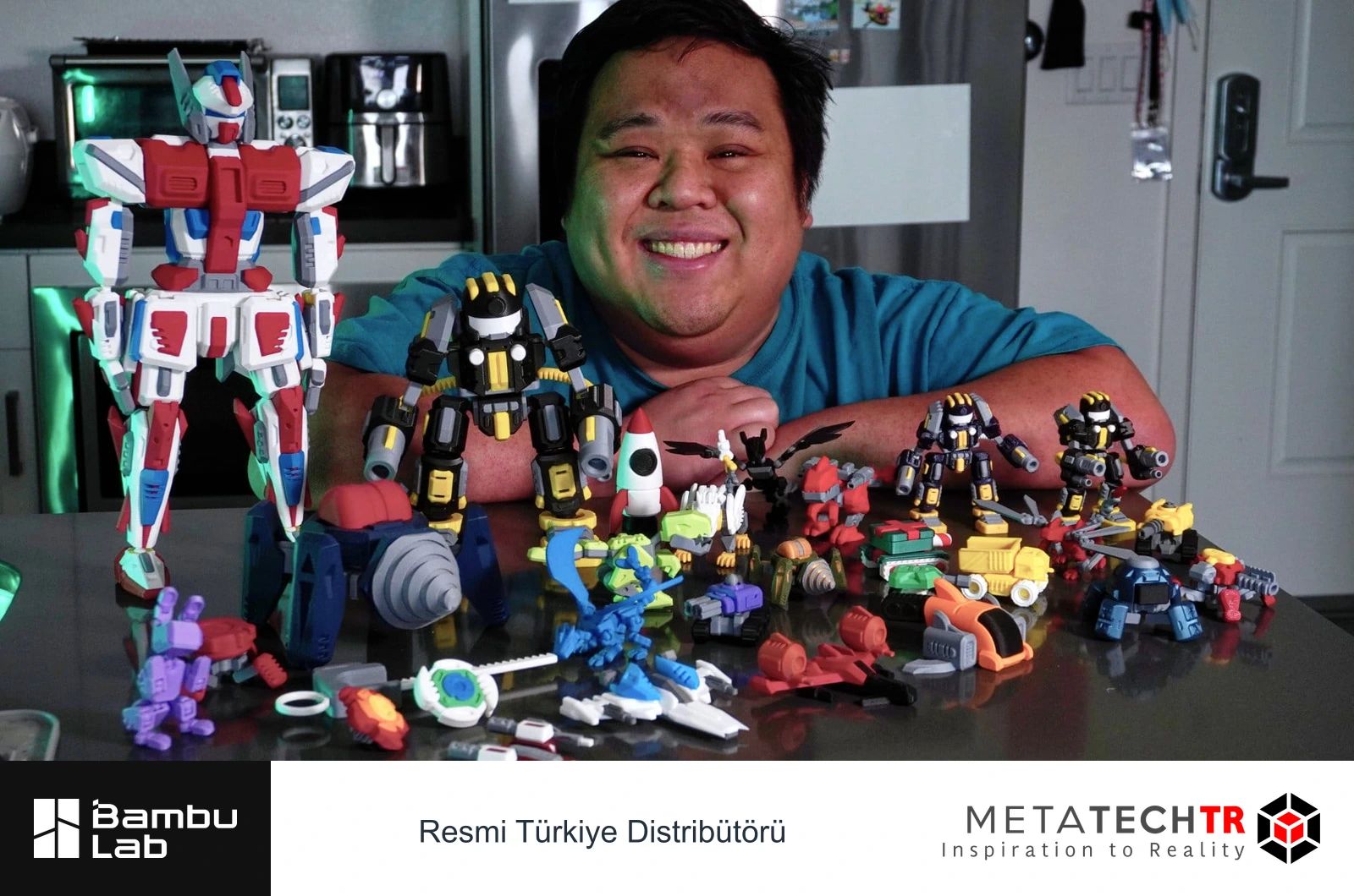 Bambu Lab’ın Kit Crafters yazısında yer alan Mickey Hoang fotoğrafı